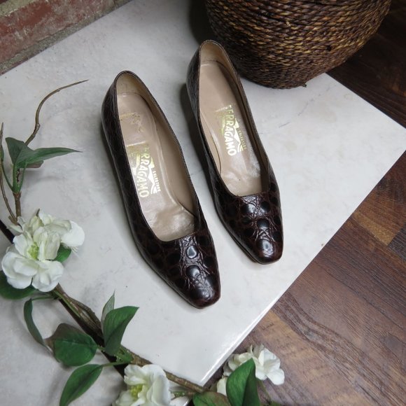 Ferragamo croc print classic office pumps 7.5 - Picture 8 of 8